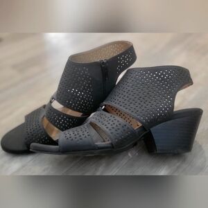 Soul Naturalizer sandals